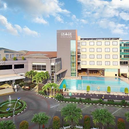Grage Hotel Cirebon Exteriör bild
